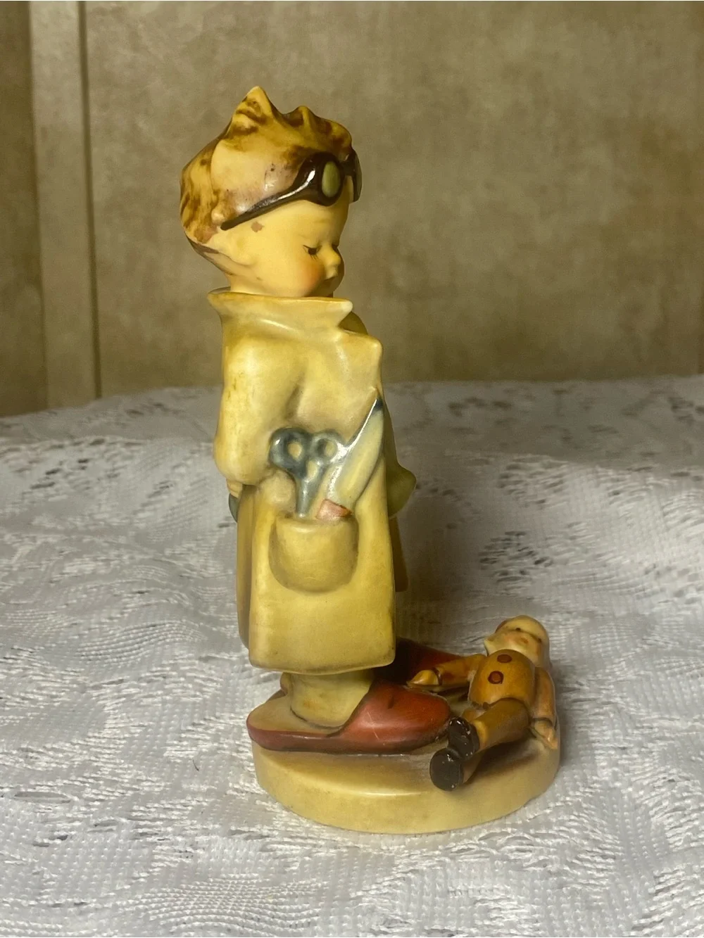 1930s Original Geobel Hummel Doctor Figurine #127 Early Stamps